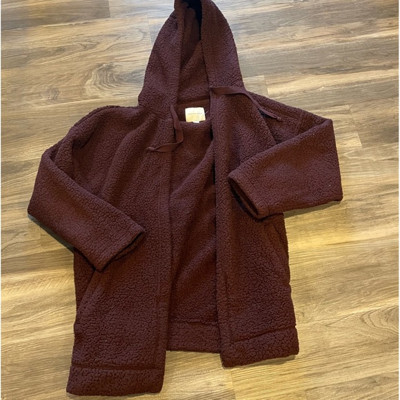 American Eagle Outfitters Sweaters - Maroon Sherpa cardigan